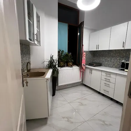 Laya Old Town Apartment Bucharest