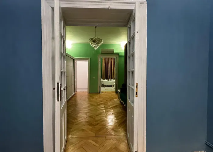 Laya Old Town Apartman *